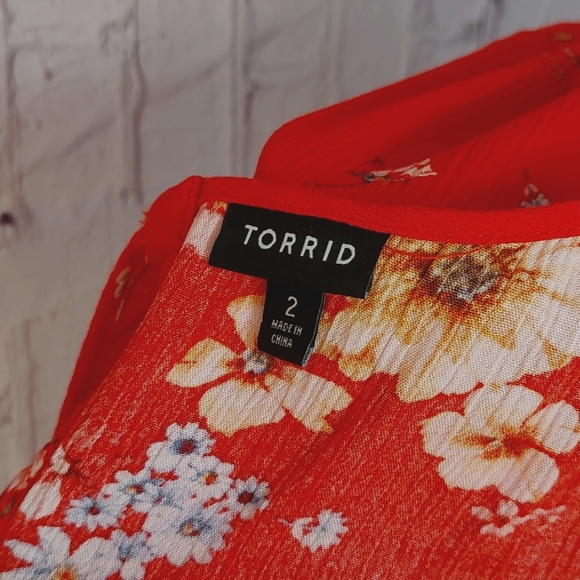 Abbey Floral Torrid Crinkle Gauze Button Back Red Blouse 18 20 2X - Picture 6 of 7